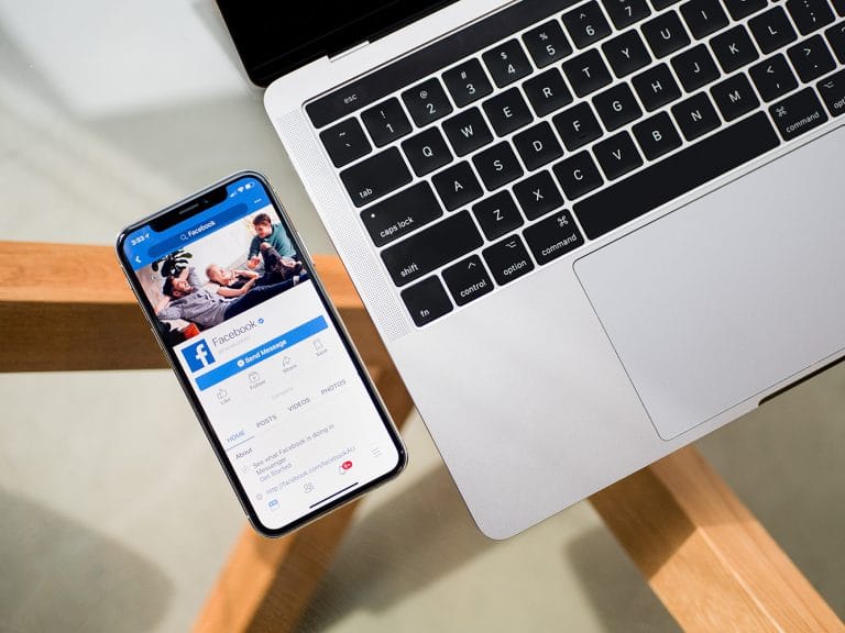 Post Facebook